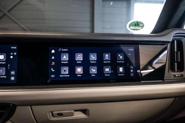 Porsche Cayenne E-Hybrid — photo 26