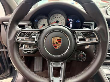 Porsche Macan I S — photo 16
