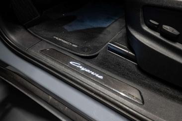 Porsche Cayenne E-Hybrid — photo 33