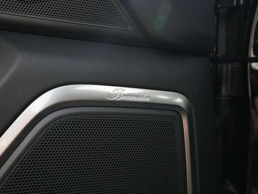 Porsche Macan — photo 24