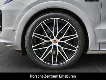 Porsche Cayenne E-Hybrid — photo 11