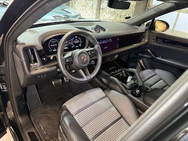 Porsche Cayenne GTS — photo 13
