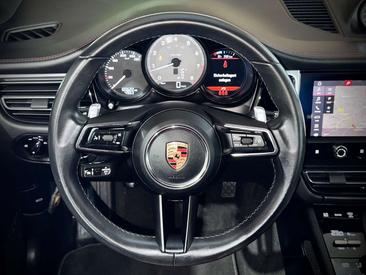 Porsche Macan I S — photo 25