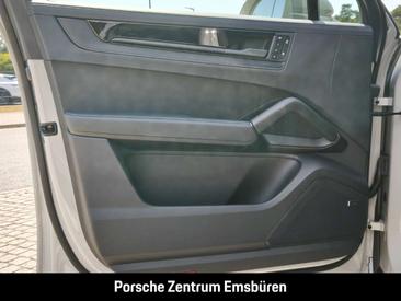 Porsche Cayenne E-Hybrid — photo 22