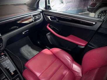 Porsche Macan I S — photo 26