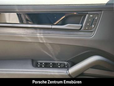 Porsche Cayenne E-Hybrid — photo 23