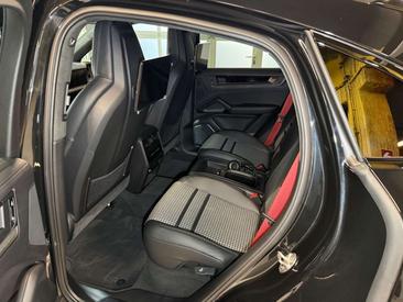 Porsche Cayenne GTS — photo 14