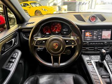 Porsche Macan I GTS — photo 9