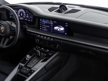 Porsche 911 Carrera — photo 17
