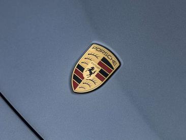 Porsche 911 Carrera — photo 24
