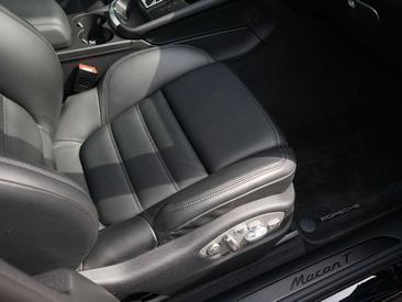 Porsche Macan — photo 46