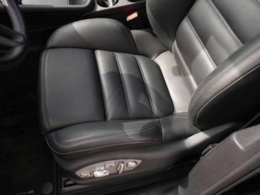 Porsche Macan — photo 47