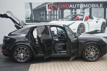 Porsche Cayenne E-Hybrid — photo 12