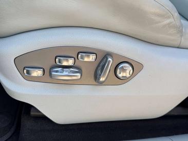 Porsche Macan — photo 9