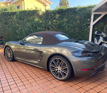 Porsche 718 Cabriolet Boxster — photo 16
