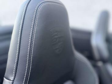 Porsche 911 Cabriolet Carrera — photo 20