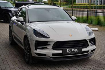 Porsche Macan — photo 25