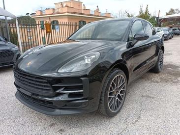 Porsche Macan — photo 2
