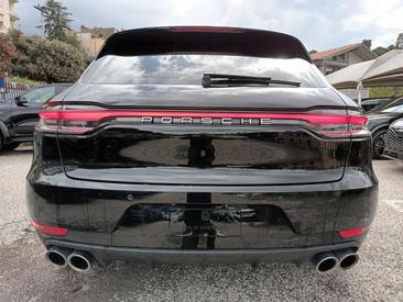 Porsche Macan — photo 5