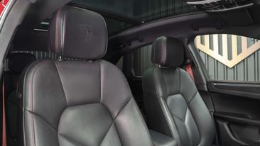 Porsche Macan — photo 14