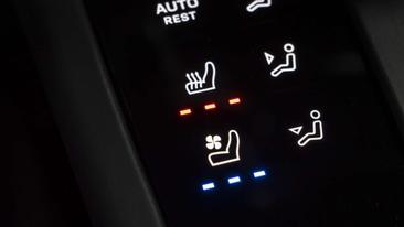 Porsche Macan — photo 15