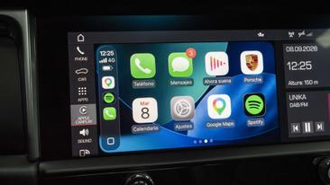 Porsche Macan — photo 20