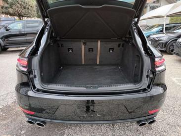 Porsche Macan — photo 19