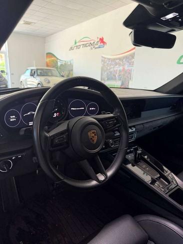 Porsche 911 Carrera GTS — photo 11