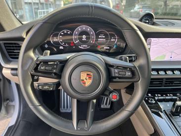 Porsche 911 Carrera — photo 11