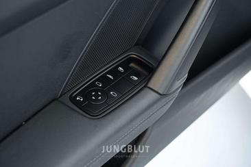 Porsche 911 Cabriolet Carrera — photo 13