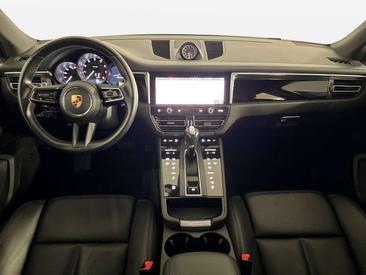 Porsche Macan — photo 10