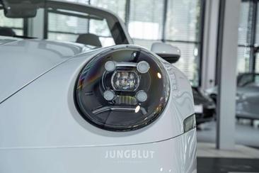 Porsche 911 Cabriolet Carrera — photo 21
