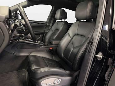 Porsche Macan — photo 14