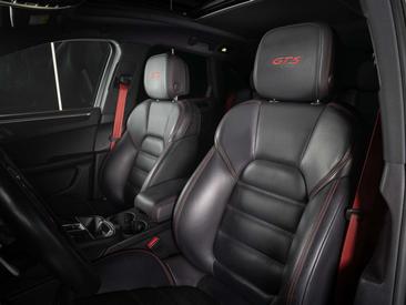 Porsche Macan I GTS — photo 12
