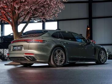 Porsche Panamera 4 E-Hybrid — photo 6