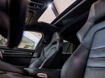 Porsche Panamera 4 E-Hybrid — photo 17