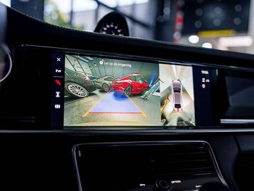 Porsche Panamera 4 E-Hybrid — photo 27