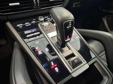 Porsche Cayenne III — photo 8