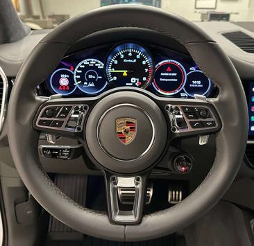 Porsche Cayenne Turbo S E-Hybrid — photo 25