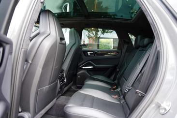 Porsche Cayenne Turbo S E-Hybrid — photo 7