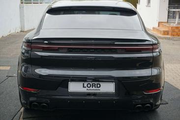 Porsche Cayenne S — photo 9