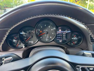 Porsche 911 Cabriolet Carrera 4 GTS — photo 16