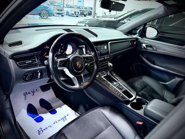 Porsche Macan — photo 8