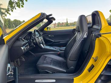 Porsche 718 Cabriolet Boxster — photo 8