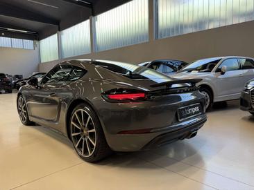Porsche 718 Cayman — photo 8