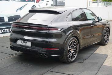 Porsche Cayenne S — photo 14