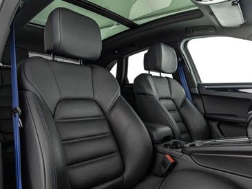 Porsche Macan I S — photo 13