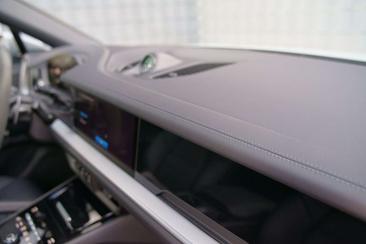 Porsche Cayenne S E-Hybrid — photo 18