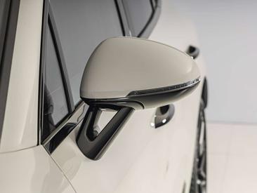 Porsche Macan I GTS — photo 15