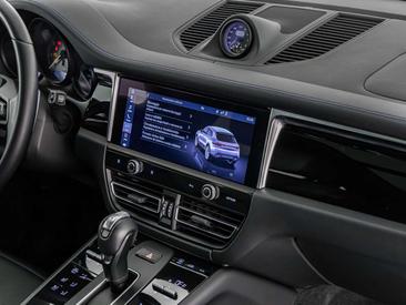 Porsche Macan I S — photo 15